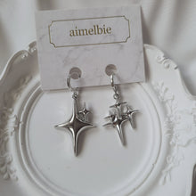 Load image into Gallery viewer, Sparkle Sparkle Huggies Earrings (STAYC Isa, Dreamcatcher Dami Earrings)