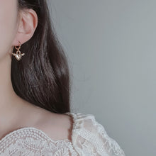 Load image into Gallery viewer, Angelic Heart Lock Huggies Earrings - Gold ver.