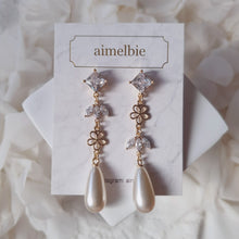 Load image into Gallery viewer, Diamond Floral Princess Earrings - Gold ver. (SNSD Tiffany, Ailee Earrings)