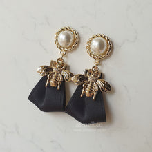 Load image into Gallery viewer, Classic Bee and Ribbon Earrings - Black