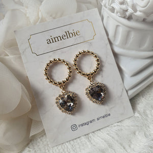 Gold Ring and Heart Earrings - Black Diamond