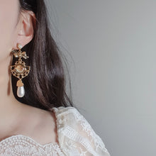 Load image into Gallery viewer, Lovely Antique Cherub Earrings
