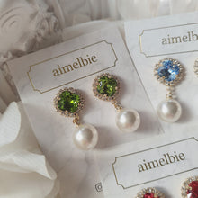 Load image into Gallery viewer, Cushion Square and Pearl Earrings - Olivine