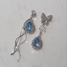 Load image into Gallery viewer, [IVE Rei Earrings] Melody of The Butterfly Earrings - Light Sapphire