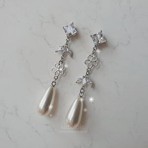 Diamond Floral Princess Earrings - Silver ver. (Jessica Earrings)