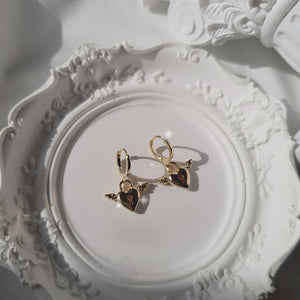 Angelic Heart Lock Huggies Earrings - Gold ver.