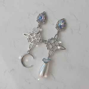 Princess of the Dreamy Galaxy Earrings