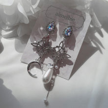Load image into Gallery viewer, Princess of the Dreamy Galaxy Earrings