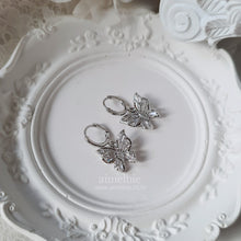 Load image into Gallery viewer, [Aespa Karina Earrings] Butterfly Fairy Huggies Earrings