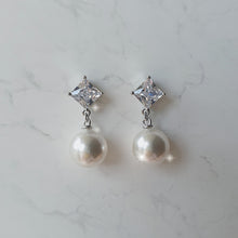 Load image into Gallery viewer, Diamond Pearl Earrings - Silver (Weeekly Jihan Earrings)
