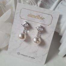 Load image into Gallery viewer, Diamond Pearl Earrings - Silver (Weeekly Jihan Earrings)