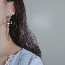 Load image into Gallery viewer, [Aespa Winter Earrings] Elf of The Night Forest Earrings