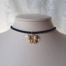 Load image into Gallery viewer, Lovely Ribbon Choker Necklace - Gold (Kep1er Dayeon Necklace)