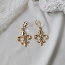 Load image into Gallery viewer, Fleur-De-Lis Huggies Earrings - Gold