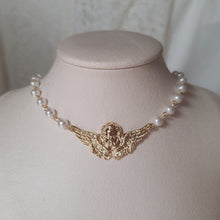Load image into Gallery viewer, Baroque Angel Pearl Choker Necklace - Gold