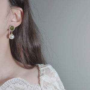 Cushion Square and Pearl Earrings - Olivine