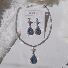 Load image into Gallery viewer, Romantic Queen Waterdrop Crystal Earrings - Light Sapphire
