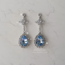 Load image into Gallery viewer, [STAYC Isa Earrings] Romantic Queen Waterdrop Crystal Earrings - Light Sapphire