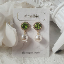 Load image into Gallery viewer, Cushion Square and Pearl Earrings - Olivine