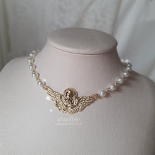 Load image into Gallery viewer, Baroque Angel Pearl Choker Necklace - Gold