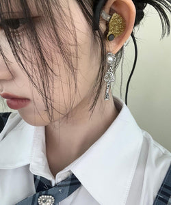 [IVE Gaeul Earrings] Antique Classic Key Earrings - Silver