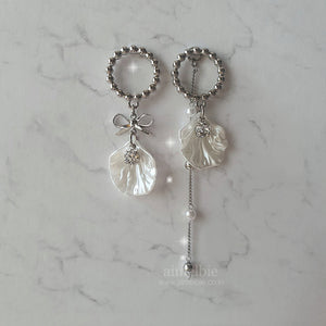 White Shell Ribbon Princess Earrings (H1-Key Hwiseo Earrings)