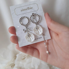 Load image into Gallery viewer, White Shell Ribbon Princess Earrings (H1-Key Hwiseo Earrings)