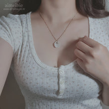 Load image into Gallery viewer, The Little Mermaid Necklace - Gold