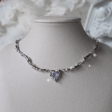 Load image into Gallery viewer, Magical Heart Stone Necklace