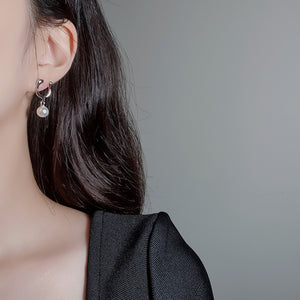 [STAYC J, Kep1er Yujin Earrings] Horse Shoe and Pearl Earrings (Small) - Silver