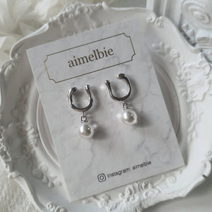 Horse Shoe and Pearl Earrings (Small) - Silver (Kep1er Yujin Earrings)