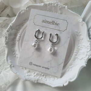 Horse Shoe and Pearl Earrings (Small) - Silver (Kep1er Yujin Earrings)