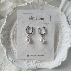 [STAYC J, Kep1er Yujin Earrings] Horse Shoe and Pearl Earrings (Small) - Silver