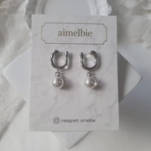 Load image into Gallery viewer, Horse Shoe and Pearl Earrings (Small) - Silver (Kep1er Yujin Earrings)