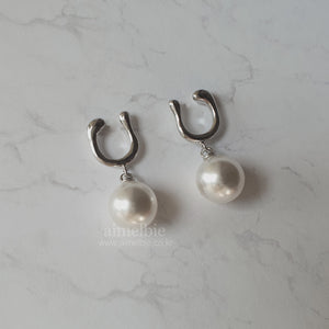 [fromis_9 Nakyung Earrings] Horse Shoe and Pearl Earrings (Medium) - Silver