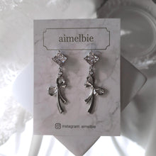 Load image into Gallery viewer, Diamond and Flowing Ribbon Earrings - Silver ver.