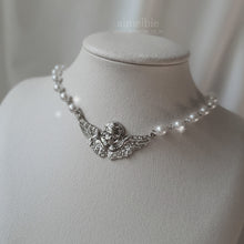 Load image into Gallery viewer, Baroque Angel Pearl Choker Necklace - Silver