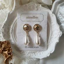 Load image into Gallery viewer, Ethnic Button and Long Pearl Earrings - Gold