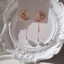 Load image into Gallery viewer, Dainty Ribbon and Moon Earrings - Rosegold