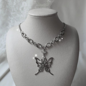 Princess Butterfly Chain Semi Choker Necklace [(G)-IDLE Miyeon Necklace]