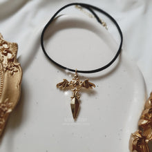 Load image into Gallery viewer, Angelic Sword Cross Choker - Gold (H1-Key Yel Necklace)