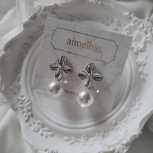 Load image into Gallery viewer, [IVE Leeseo, STAYC Sieun Earrings] Botanic Flower and Pearl Earrings - Silver