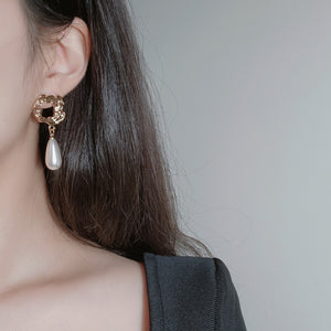 Gaea Earrings - Gold