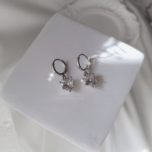 Load image into Gallery viewer, Dainty Heart Crystal Huggies Earrings - Silver Color (Lovelyz Mijoo Earrings)