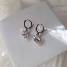 Load image into Gallery viewer, Dainty Heart Crystal Huggies Earrings - Silver Color (Lovelyz Mijoo Earrings)