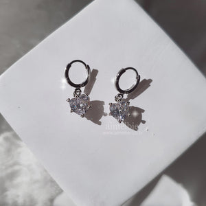 Dainty Heart Crystal Huggies Earrings - Silver Color (Lovelyz Mijoo Earrings)