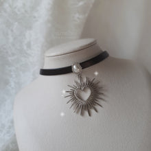 Load image into Gallery viewer, Heart Supernova Leather Choker - Silver ver.