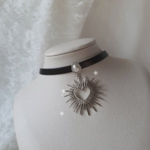 [Stray Kids Seungmin, IU Necklace] Heart Supernova Leather Choker - Silver ver.