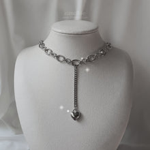 Load image into Gallery viewer, Modern Longdrop Heart Chain Choker Necklace (KISS OF LIFE Julie Necklace)