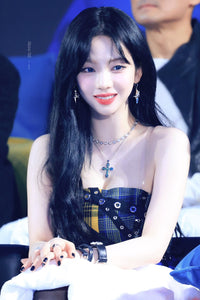 [Aespa Karina Earrings] Sparkle Sparkle Huggies Earrings
